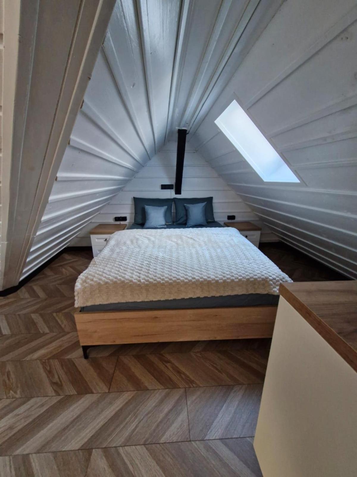 Residence Zielono Mi ชกลาร์สกา ปอเรมบา ภายนอก รูปภาพ