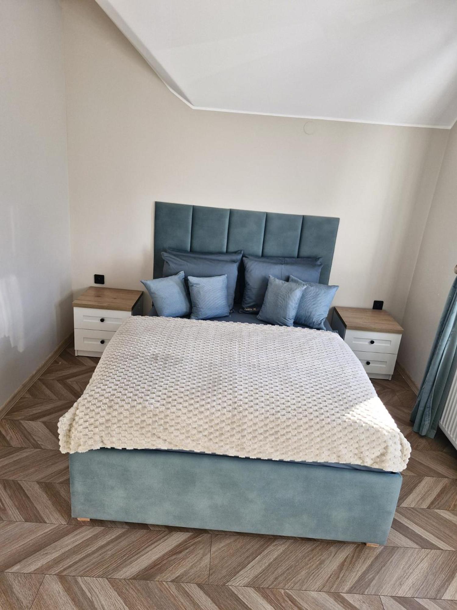 Residence Zielono Mi ชกลาร์สกา ปอเรมบา ภายนอก รูปภาพ